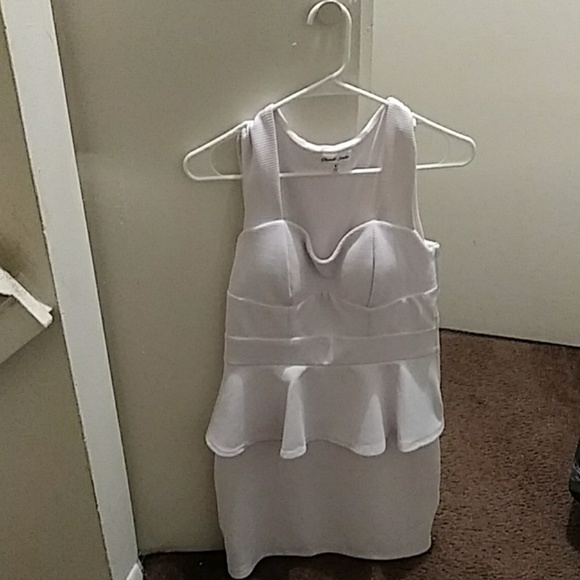Woman dress - Picture 1 of 2